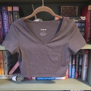 SHEIN Charcoal Gray V-Neck Short Sleeve Crop Top